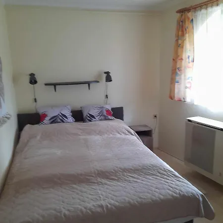 Berkenye Apartman * 佐洛卡罗斯