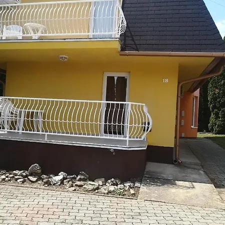 Apartman Berkenye Apartman